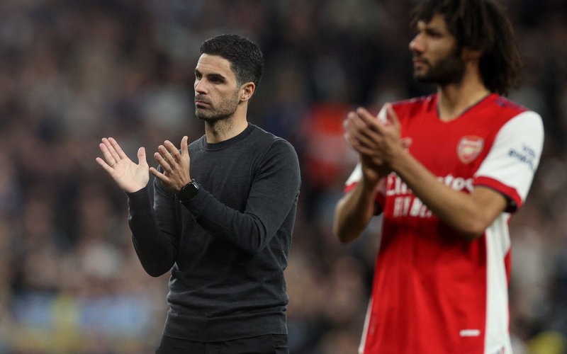 Image for Rampant Spurs thump 10-man Arsenal to close gap on top four