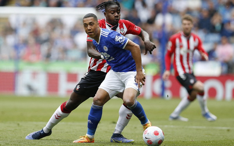 Image for Arsenal transfer news: Fabrizio Romano update on Tielemans and Bissouma