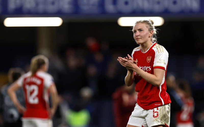 Image for Chelsea 3-1 Arsenal: WSL Defeat At Stamford Bridge