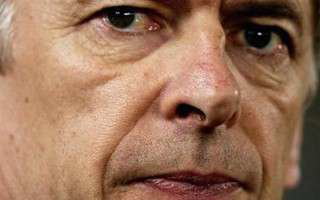 Image for Wenger sets Cole decision deadline